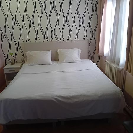 Vila Silia Скопье Экстерьер фото